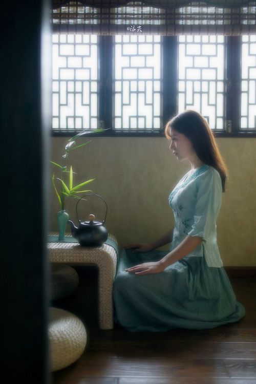 国足边路突破成效显著，国足边卫