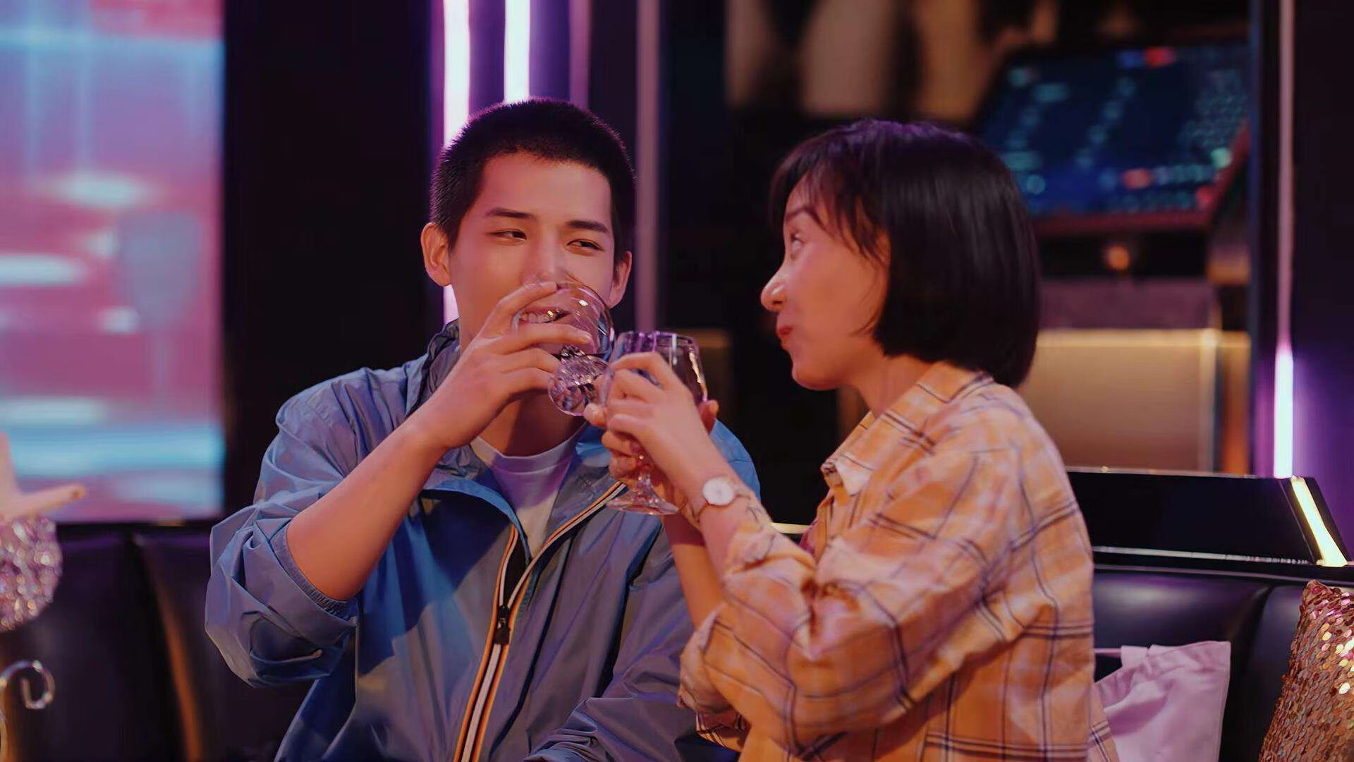 Kaiyun官方登录入口-德国男子举重选手在67公斤级比赛中获得银牌，德国举重奥运冠军