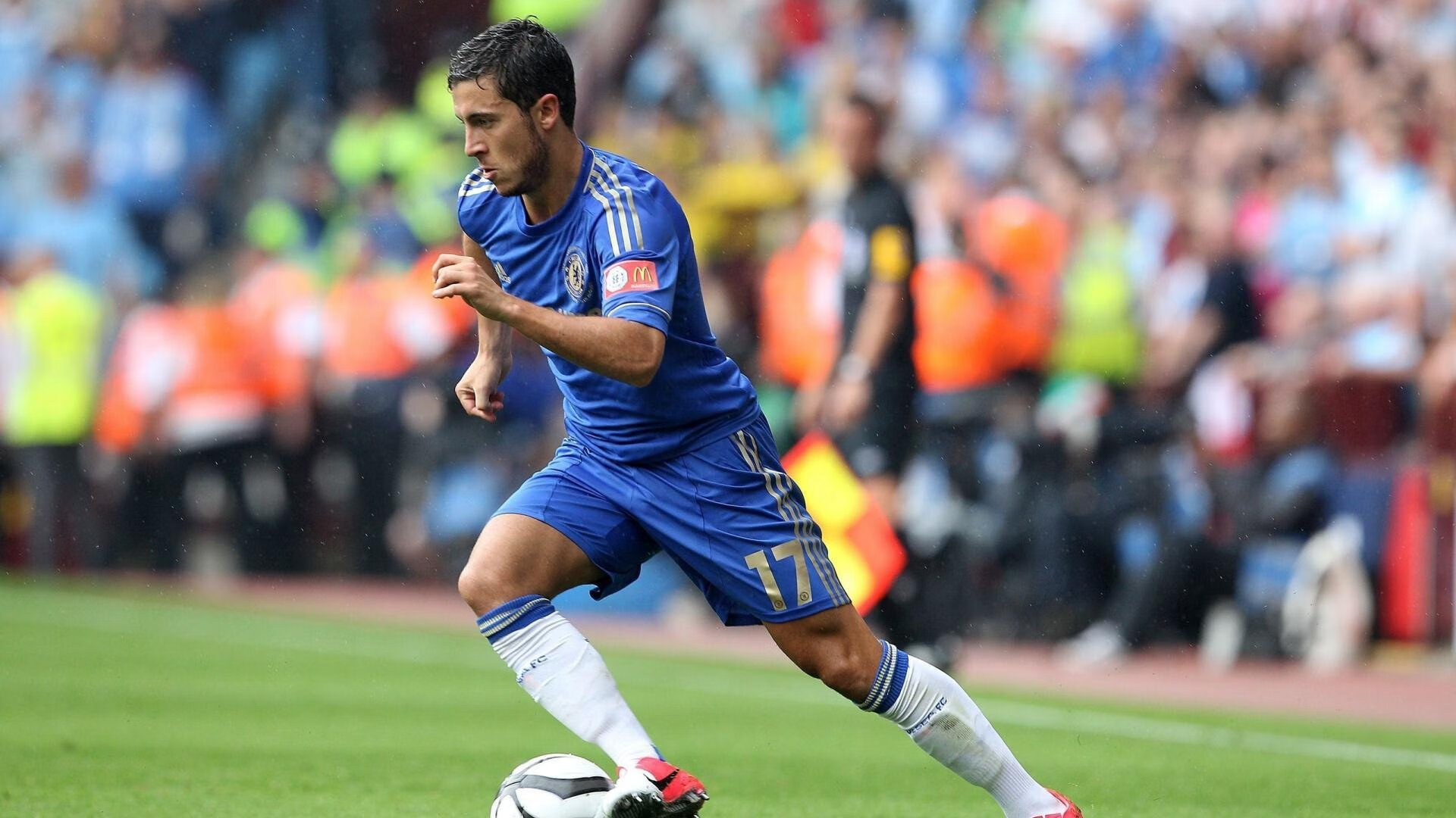 _冠军连续五年夺冠，打破多项纪录_，连夺五届世界冠军